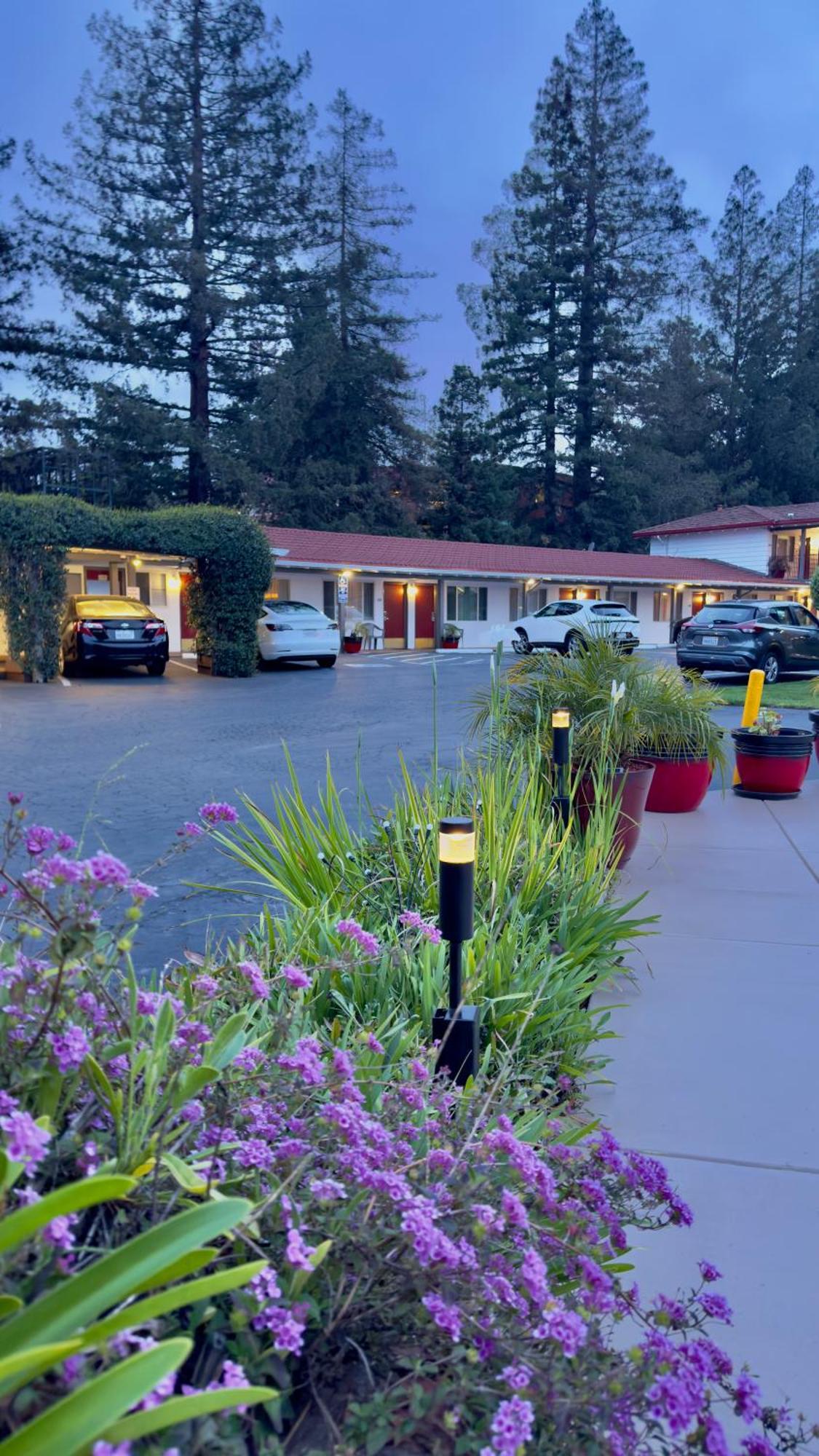 The Palo Alto Inn Buitenkant foto