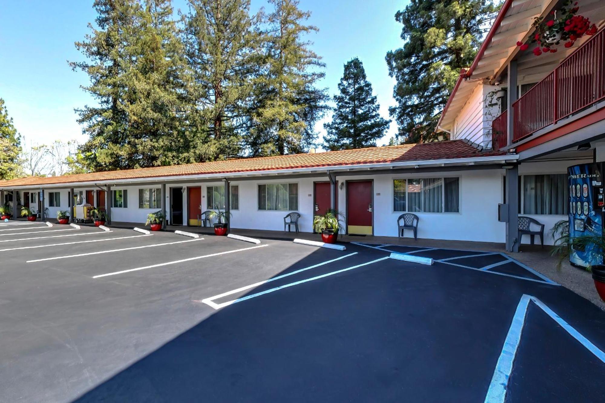 The Palo Alto Inn Buitenkant foto