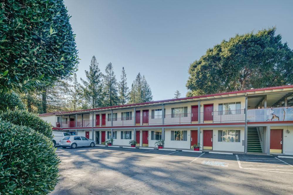 The Palo Alto Inn Buitenkant foto